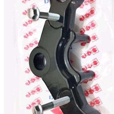segitiga atas satria Fu fi150 set baut hitam