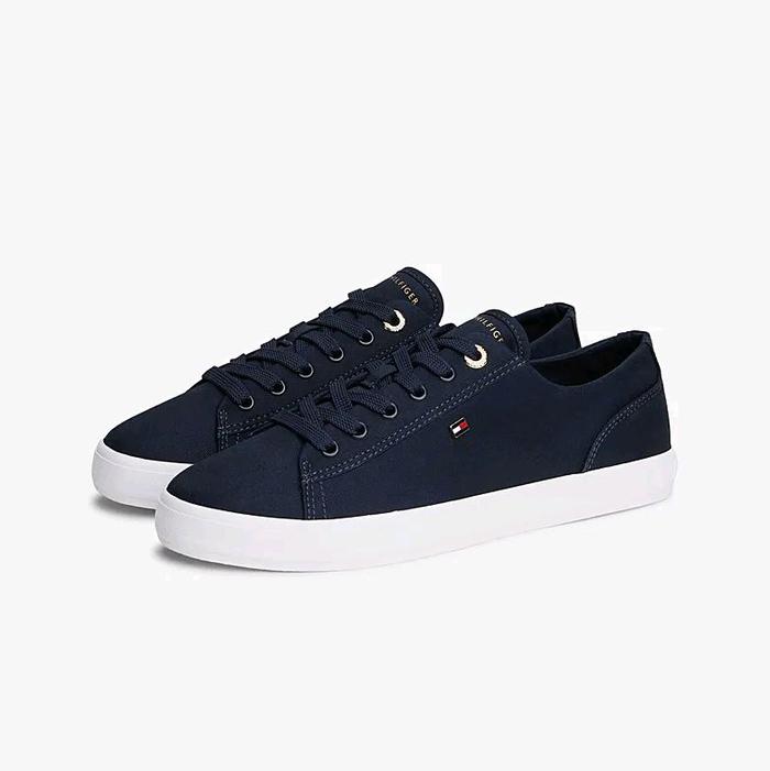 Tommy Hilfiger - Enamel Flag Canvas Trainers Original Sepatu Kasual Wanita