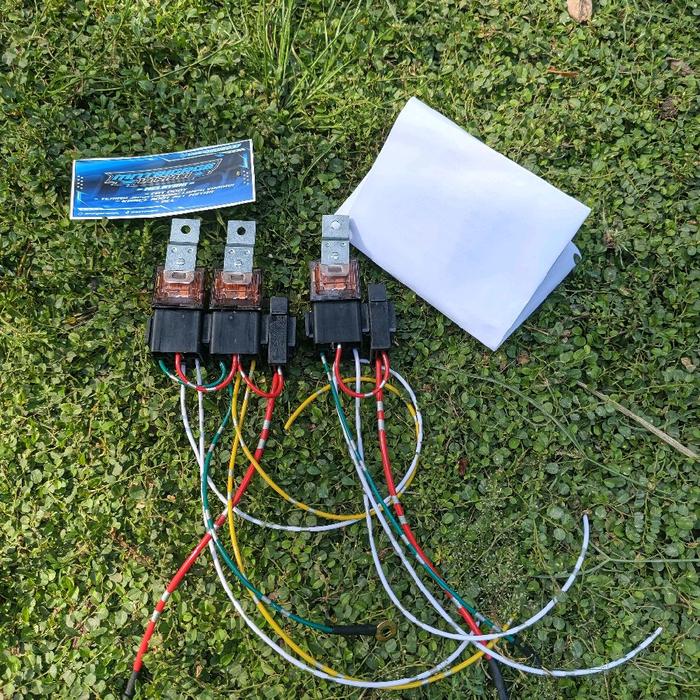 relay untuk lampu biled, daymker, lampu tembak d2 laser, relay 4 kaki