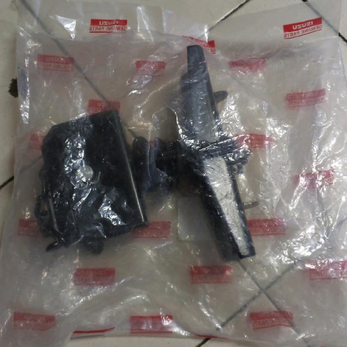 Gantung ban serep isuzu TRAGA ORIGINAL part Astra