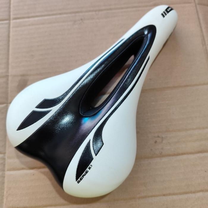 "Jual Produk Sadel saddle Roadbike MTB United SERIE XL Putih Chromoly ''