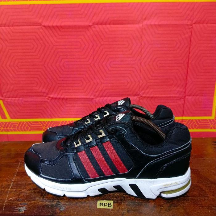 Sepatu second original Adidas equipment size 44,5
