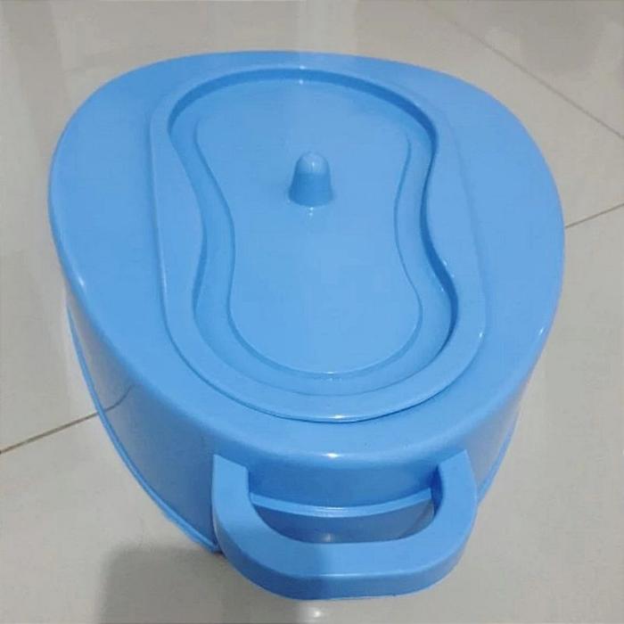 Tempat BAB Plastik Bedpan Oval Pispot BAB