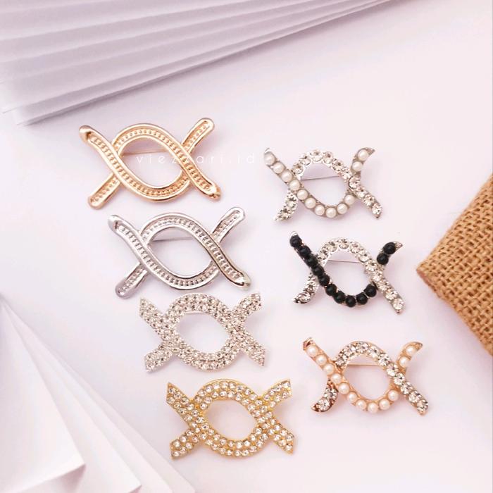Brooch Alice Brooch Nayana Brooch Monogram Wearing Klamby Bros Tuspin Dada Bros Aksesoris Hijab Fash