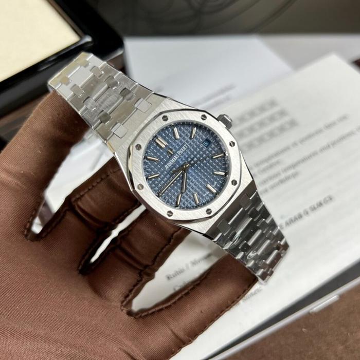 Jam tangan WanitaAudemarsPiguetReplica Watch Royal Oak Blue Dial Metal Wire 34mm