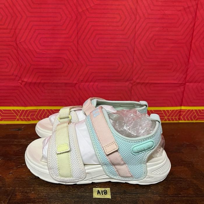 Sepatu sandal anak second ori fila velcro size 35