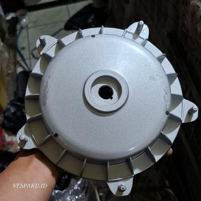 Tromol depan vespa sprint super ps ring 10 fork 3