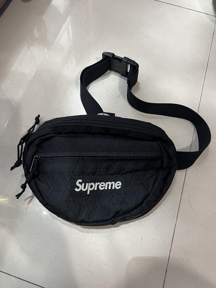 SUPREME Waist Bag (FW18) ORIGINAL