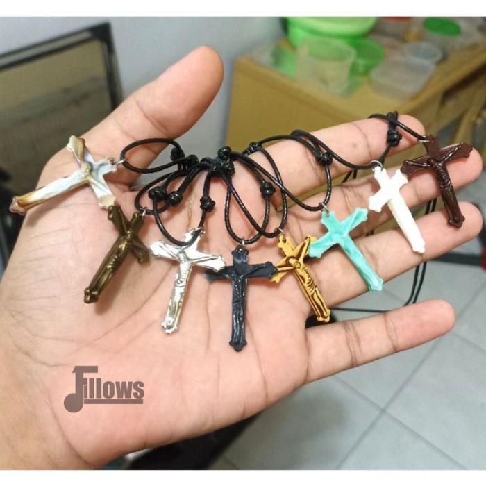 Kalung Salib Yesus Jesuit Bahan Resin All Varian Warna