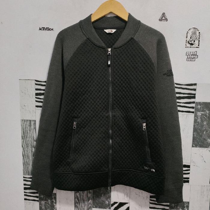 Jaket Bomber TNF model kombinasi Bahan warna abu gelap