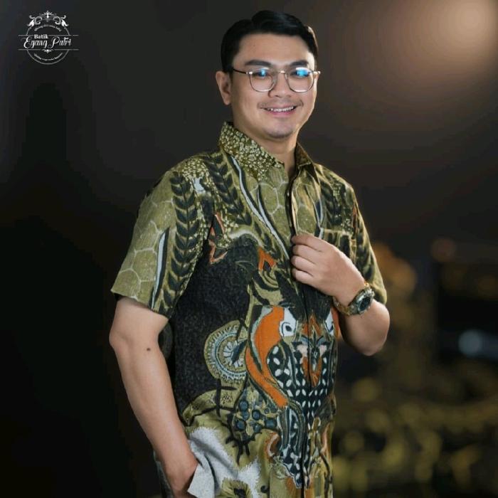 Batik Eyang Putri - Kemeja Lengan Pendek