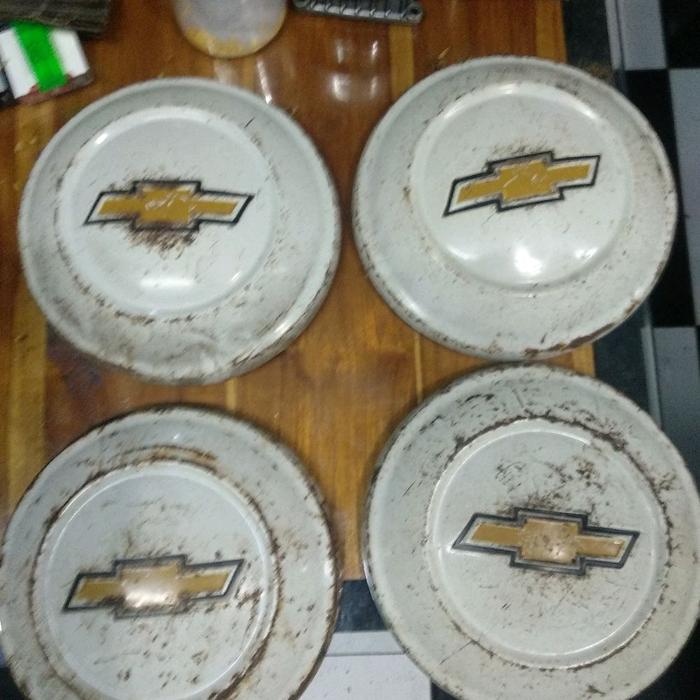 Chevrolet LUV dop velk kaleng original