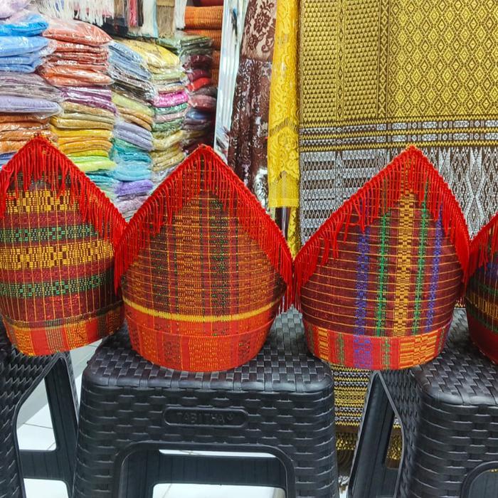 Topi Ragihotang Hitam Rumbai Merah Etnik Batak Sortopi Laki Laki