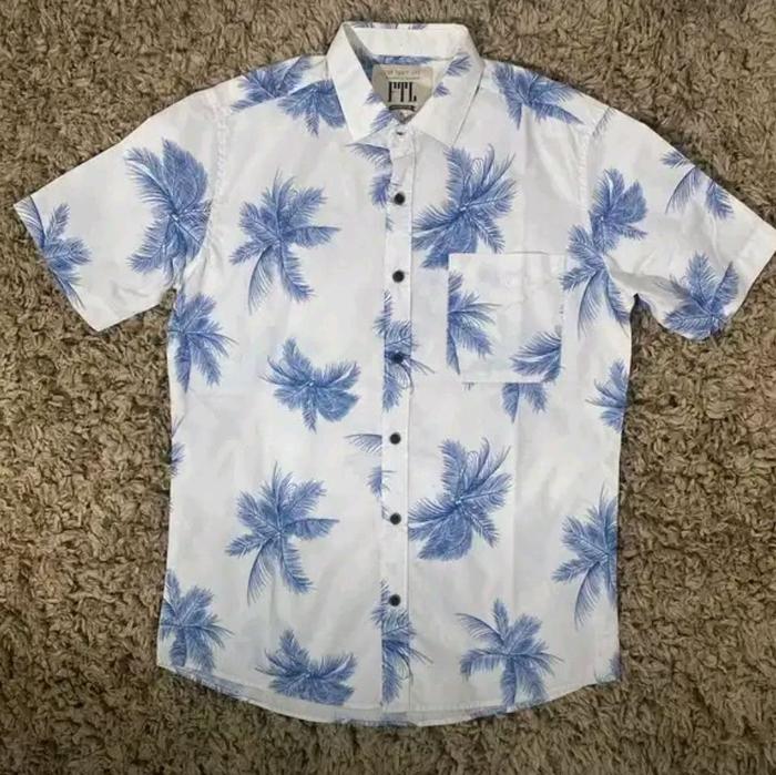 Baju Kemeja Thrift Kasual Pria FTL Estetik Harian