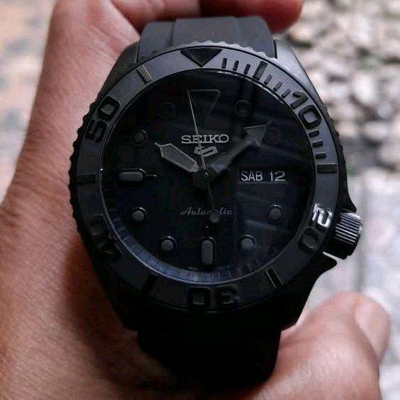 Seiko srpd79k1 original upgrade blackout saphire cal 4r36 movement black pvd SKX SRPD automatic MOVE