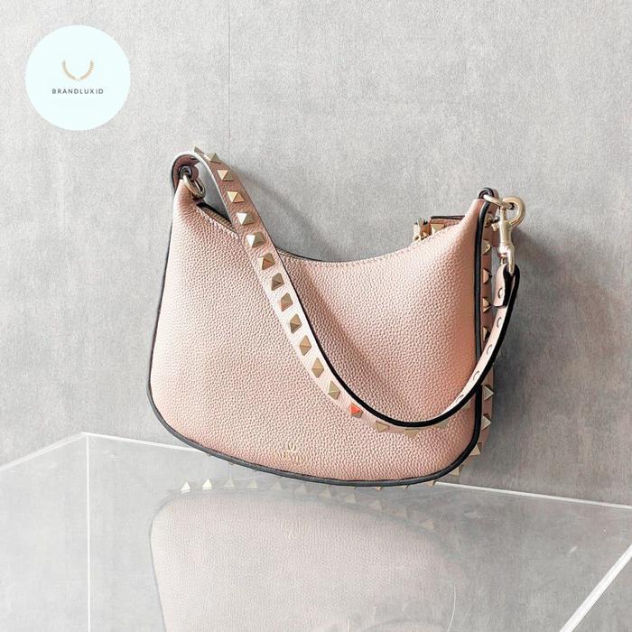 VALENTINO ROCKSTUD MINI HOBO BAG POUDRE