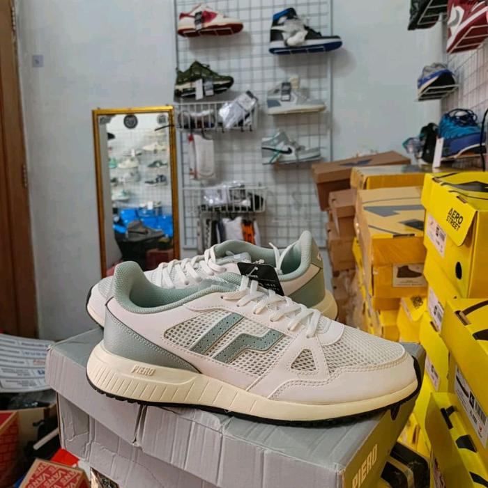 SEPATU PIERO RUSHER white pigeon grey Sneakers