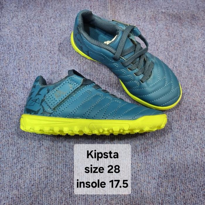 Sepatu Anak. Mini Soccer. Futsal dan Bola