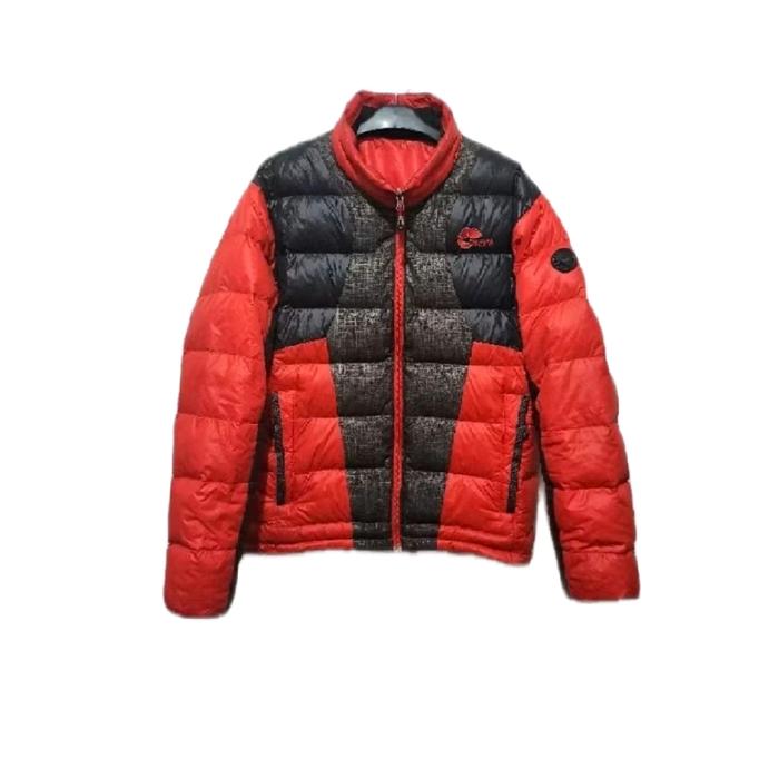 Jaket Nepa Bulu Angsa Merah Hitam dengan Desain Kombinasi Warna
