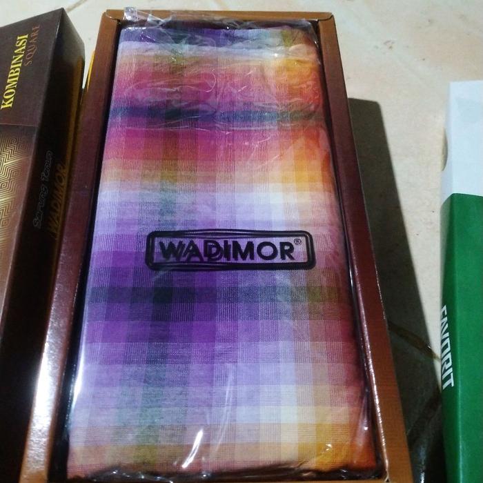 Sarung Wadimor Ceria untuk Pria dan Wanita - Motif Elegan untuk Lebaran - Santri, Mewah, Cowok, Hita