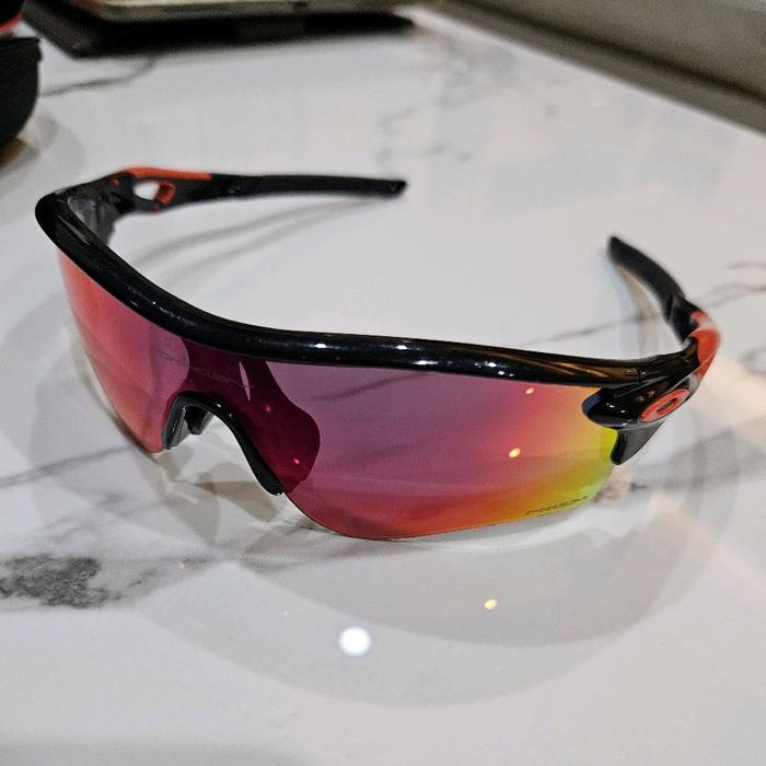 KACAMATA OAKLEY ORIGINAL RADARLOCK 9206-37 – Best Buat Sepeda & Lari! SISA 1!