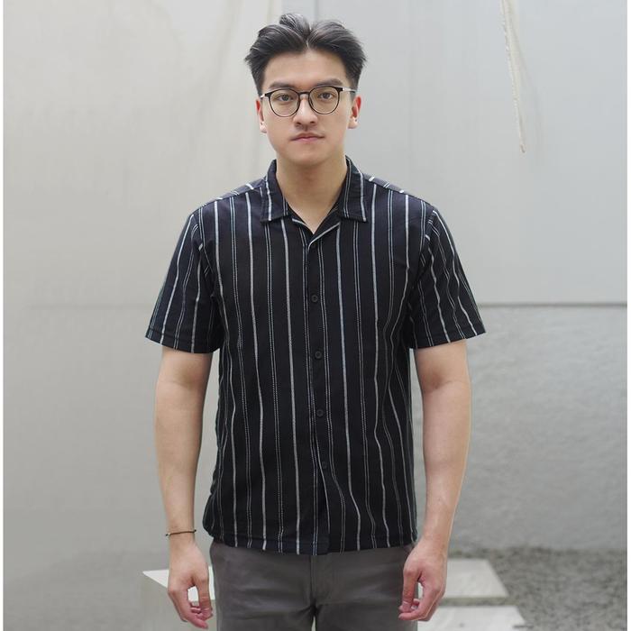 MATSUDA Unzen Black Kemeja Pria Stripe Lengan pendek