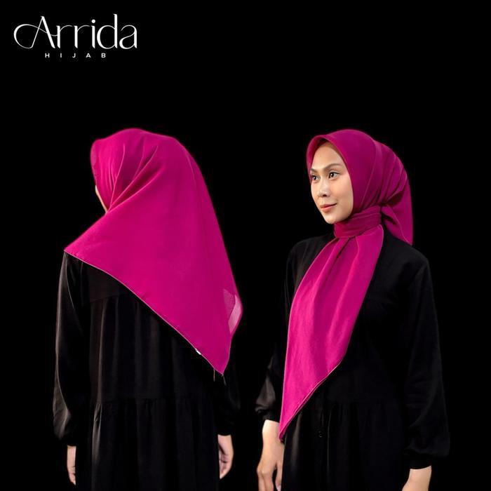 Segiempat Paris Magenta 110x110 / Hijab Paris Magenta / Segiempat Paris Magenta/ Jilbab Paris Magent