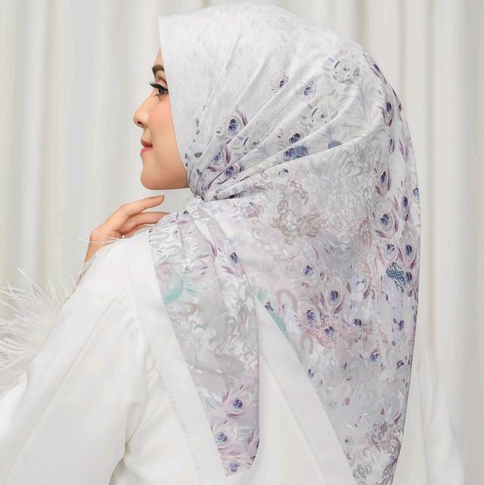 Hijab Buttonscarves Ederra Series Laser Cutting Titik3 Pin Logo BS Mirror Square