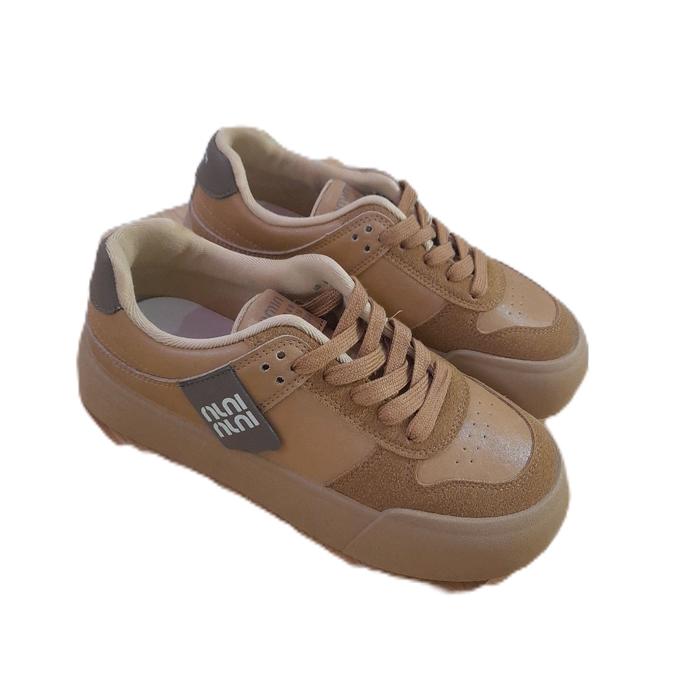 Sepatu Sport Wanita, Sepatu Fashion Wanita LV900