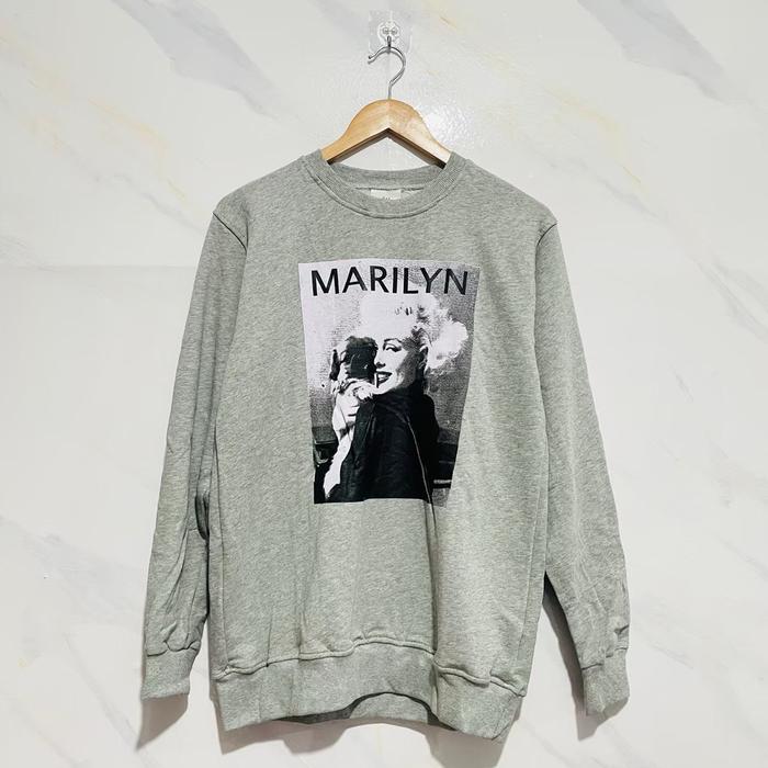 CEEWNECK MARILYN MONROE - GREY