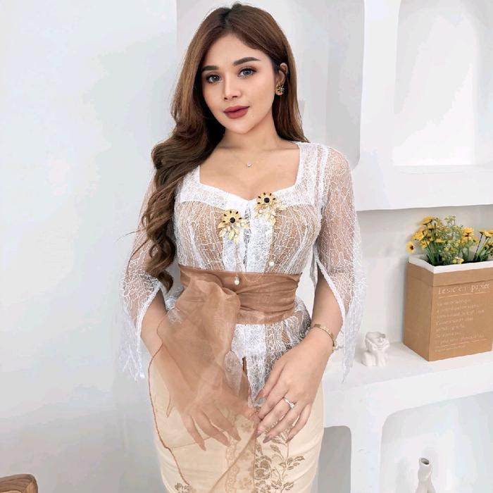 Kebaya Santili Camara Series Tangan Lonceng Belah/Kebaya Bali/Kebaya Wisuda//Kebaya Nikahan