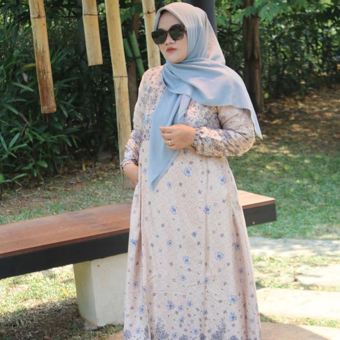 Gamis Silk Motif Edelweis Muslim