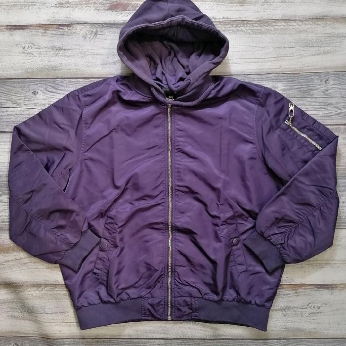 Jaket Vintage Bomber Frank Stone Hoodie Zipper Unisex Ungu dengan Desain Unik dan Material yang Nyam