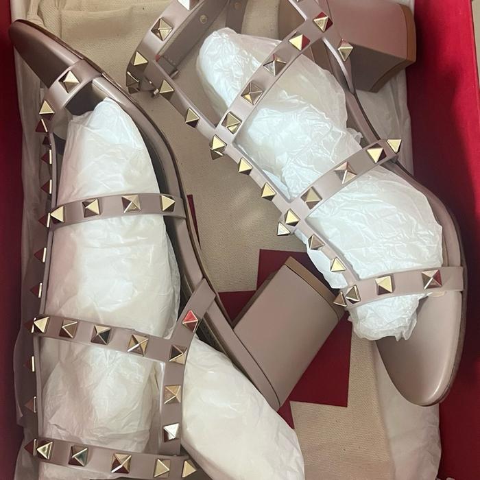 Valentino chunky heels #NBU#NEW#Authentic 1000%