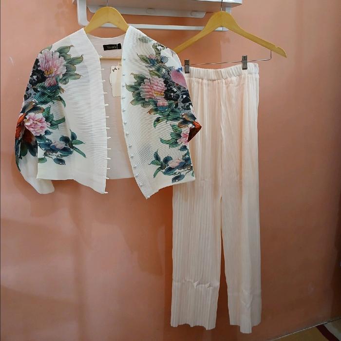 Setelan Celana Import Brand Vivorie