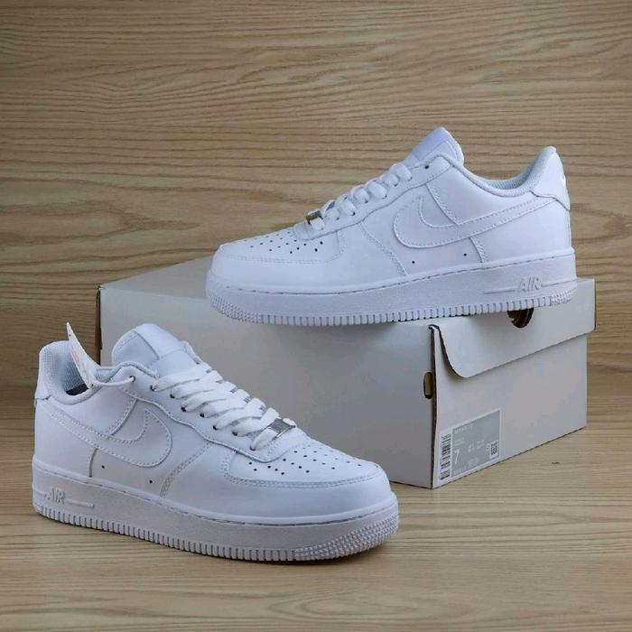 Nike Air Force 1 ‘07 Low Triple White PK
