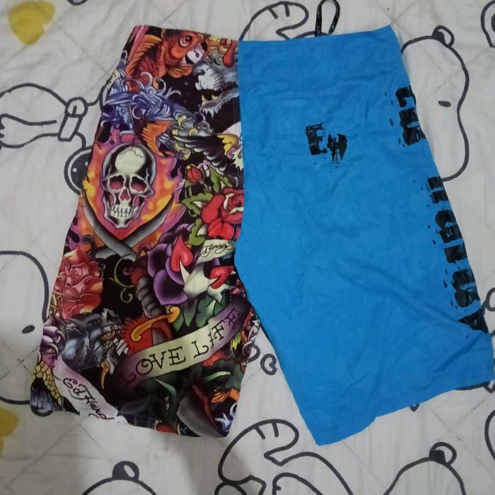 celana pendek santai ed hardy motif print bekas