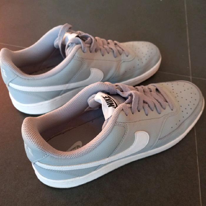 Preloved Nike Court Vision LO