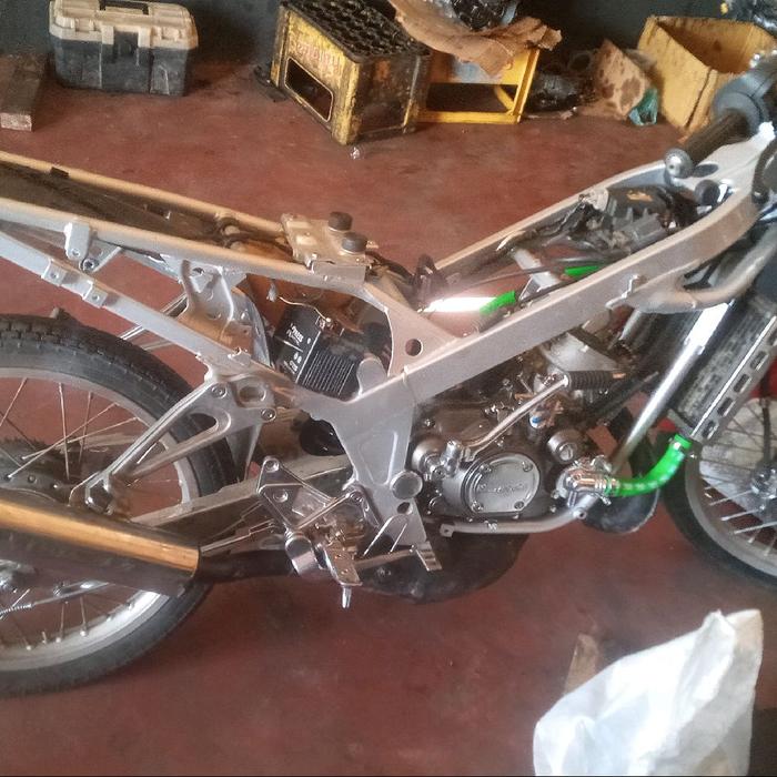 oli sepeda motor kampas rem