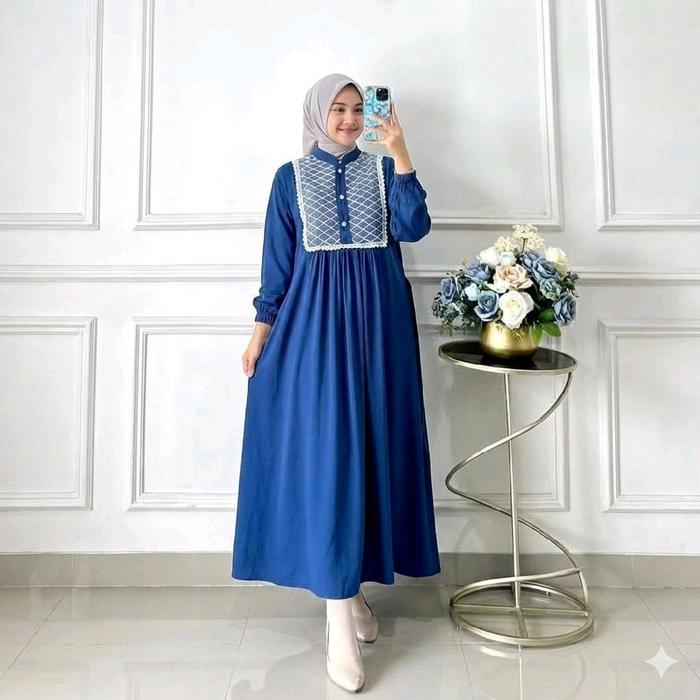 Brukat Dress Gamis Biru Dongker dan warna lainya dengan Detail Renda Elegan untuk Tampilan Mewah