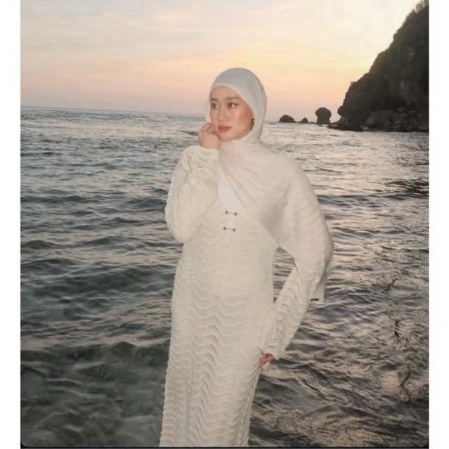 Terbatas Adelaide Outer Dress Crochet Rajut Luaran Swimwear Bikini Cover Ups Blue Biru White Putih D