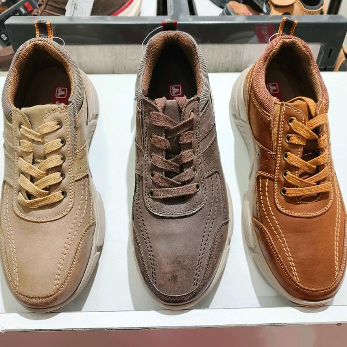 Sepatu kulit pria dari jim joker dengan varian 3 warna beige, tane, coffe dengan berbahan kulit sapi