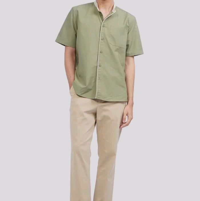 Executive Koko pria lengan pendek