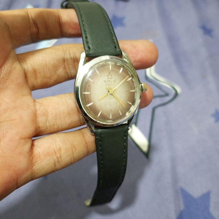 Titus manual Winding vintage