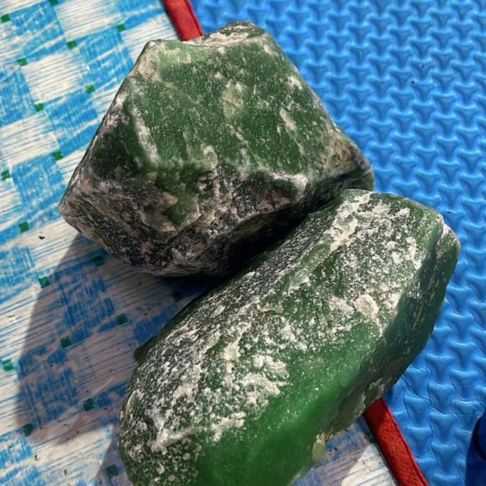 Batu bahan green aventurin berkualitas