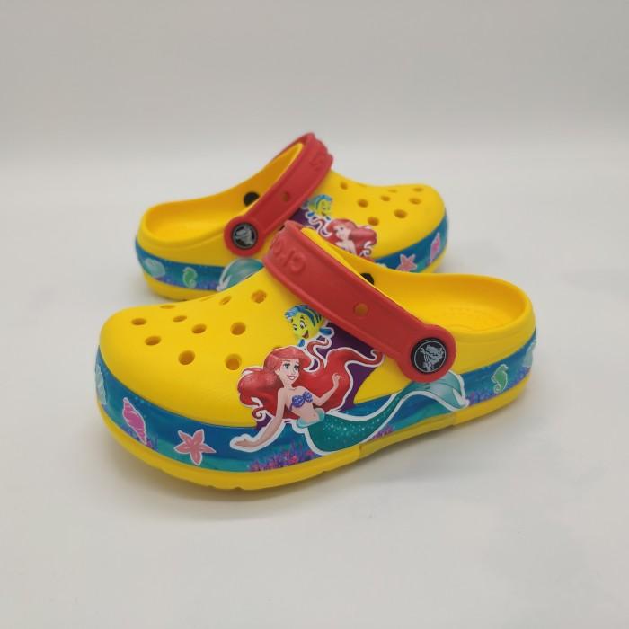 Q♪8Q CROCS ARIEL DISNEY LED / SENDAL LAMPU ANAK SANDAL CEWEK ORIGINAL A✉E1