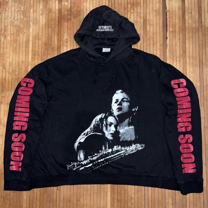 VETEMENTS x LEONARDO DICAPRIO OVERSIZED BLACK TAPED ALL OVER PRINT HOODIE JACKET fear of good mnml a