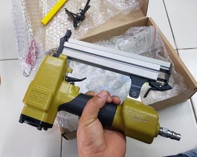 New 1Pcs V1015 Pneumatic V Nailer Frame Nailer Air Stapler use Nail