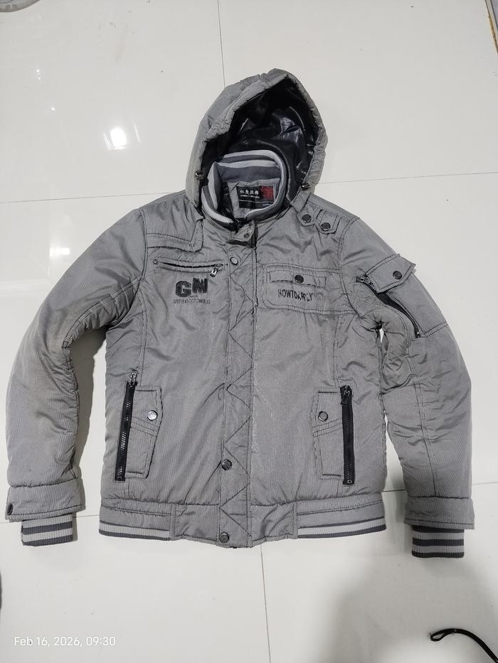 Jaket tebal primaloft thrift warna abu abu