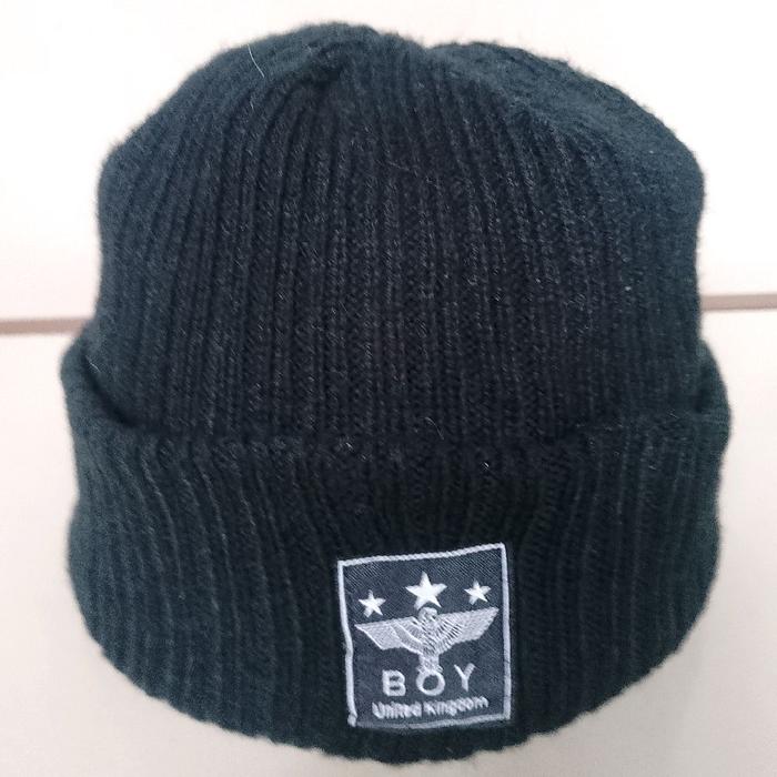 kupluk beanie bekas, branded